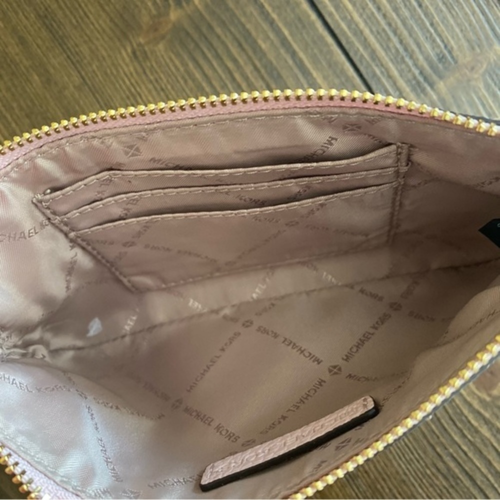 Final sale 🌹Michael Kors large jet set travel zipper wristlet - Picture 8 of 8